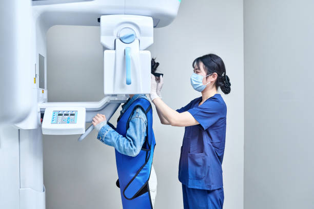 Best Broken or Cracked Tooth Emergency Dentist in El Cenizo, TX